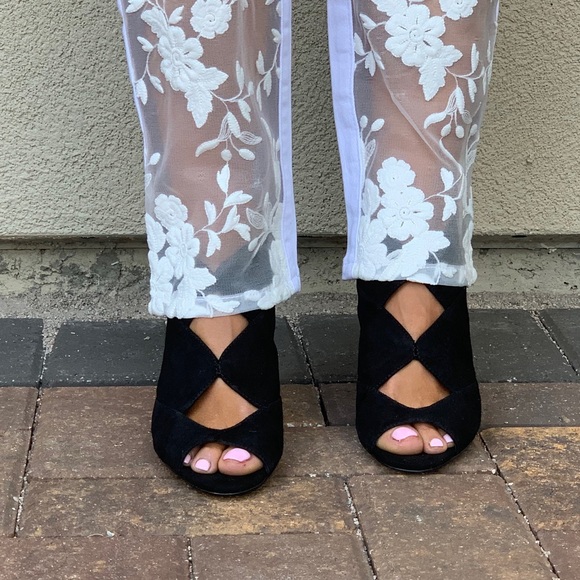 NIB Black Leather Peep Toe Slingback Sandals - Picture 5 of 8